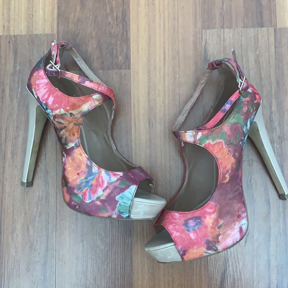 Floral platforms